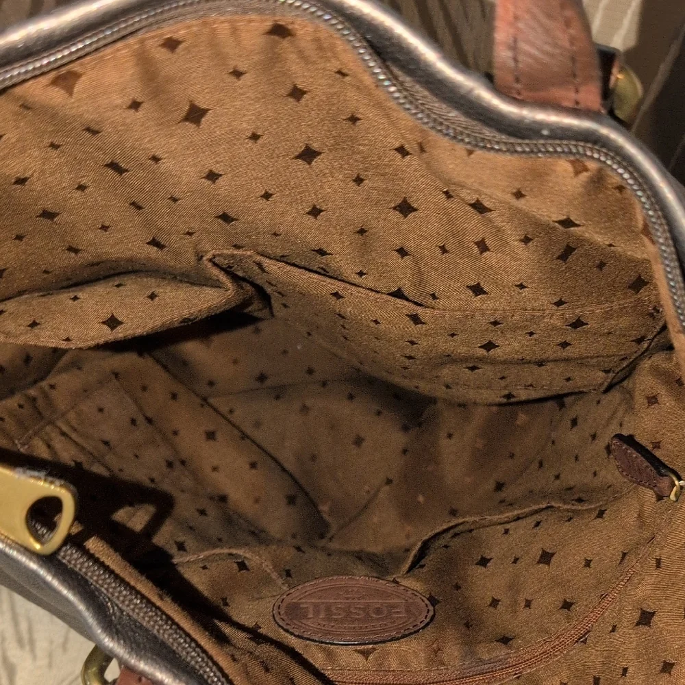 Fossil Metallic Gray Leather Explorer Crossbody Messenger Shoulder Bag
